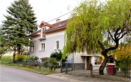 dům